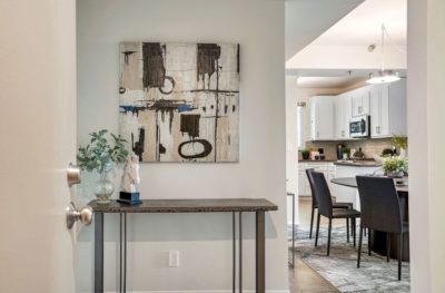 2222 N Beachwood Dr., #101 Los Angeles, CA 90068