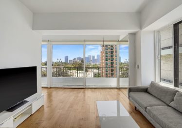 10501 Wilshire Boulevard, Unit 912  Los Angeles, CA 90024