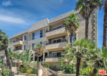 11646 Chenault Street, Unit 15 Los Angeles, CA 90049