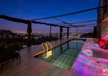 2189 Sunset Plaza Drive Los Angeles, CA 90069