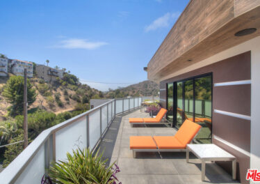 6371 Weidlake Drive, Los Angeles, CA 90068