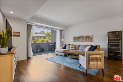 7250 Franklin Avenue, Unit 303 Los Angeles, CA 90046