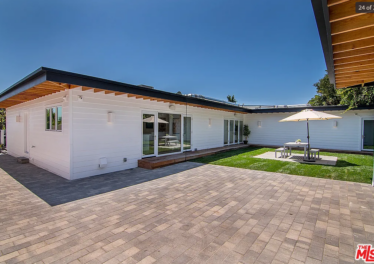 11516 Thurston Cir, Los Angeles, CA 90049