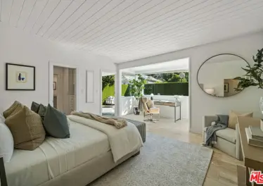 9614 Heather Rd Beverly Hills, CA 90210